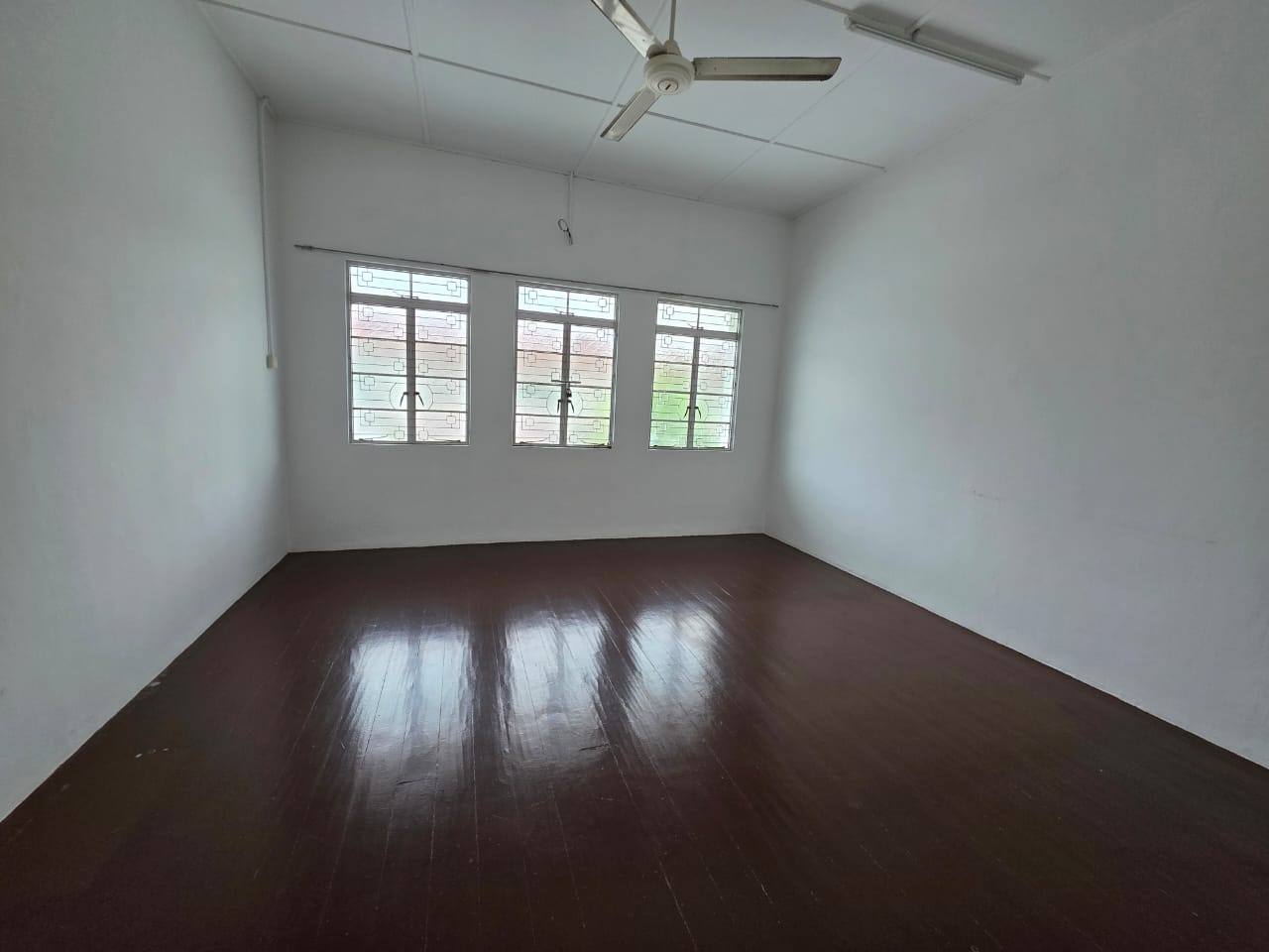 2 Sty House Georgetown Jalan Kim Bian Aik 1900sf - photo 6