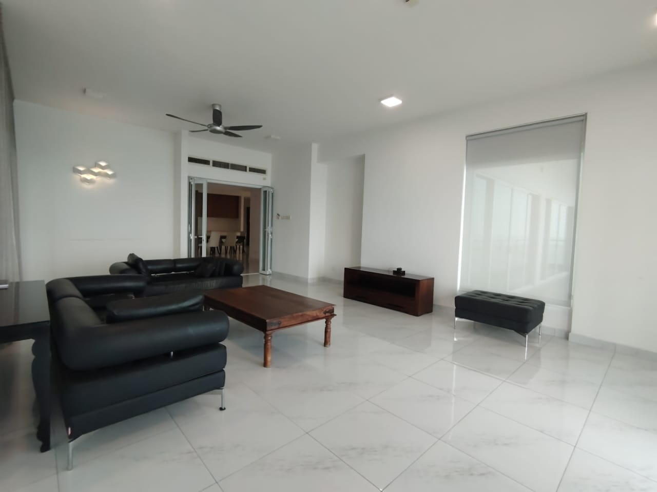 One Tanjong 1 Tanjung Renovated Sea Viewm Block B - photo 2