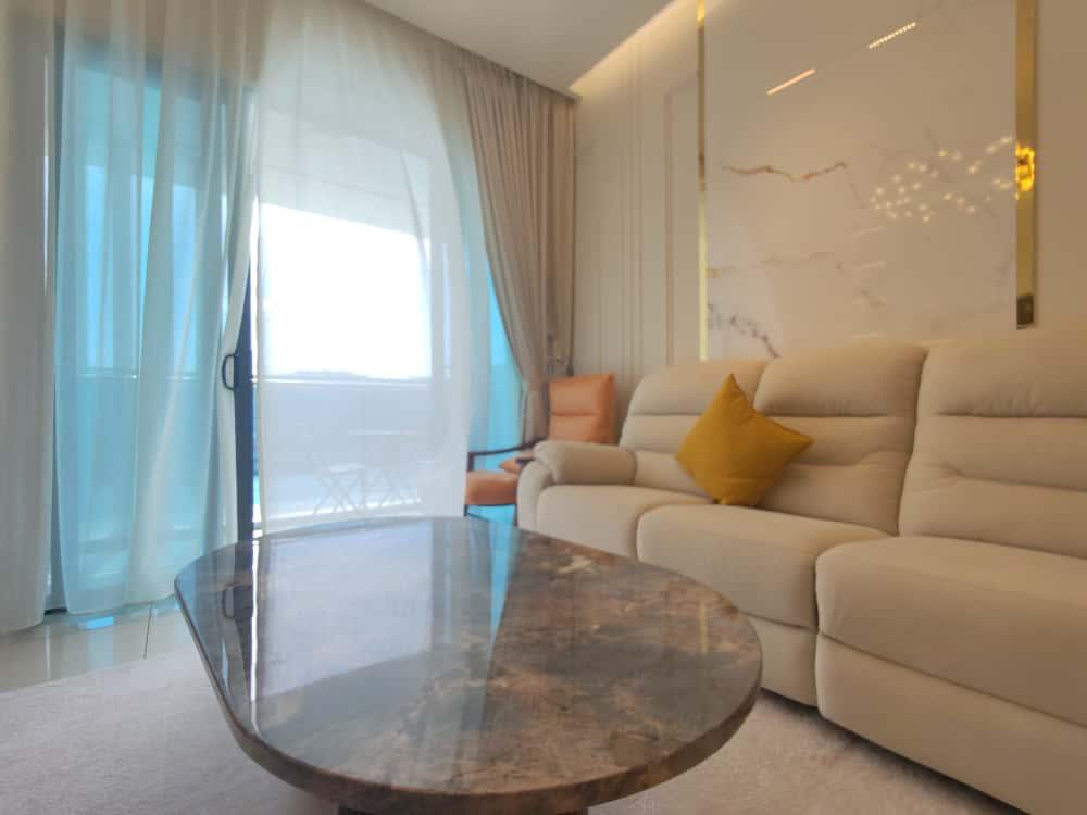 Q2 Queens Residence 2 Waterfront 1650sf Sea View - photo 5