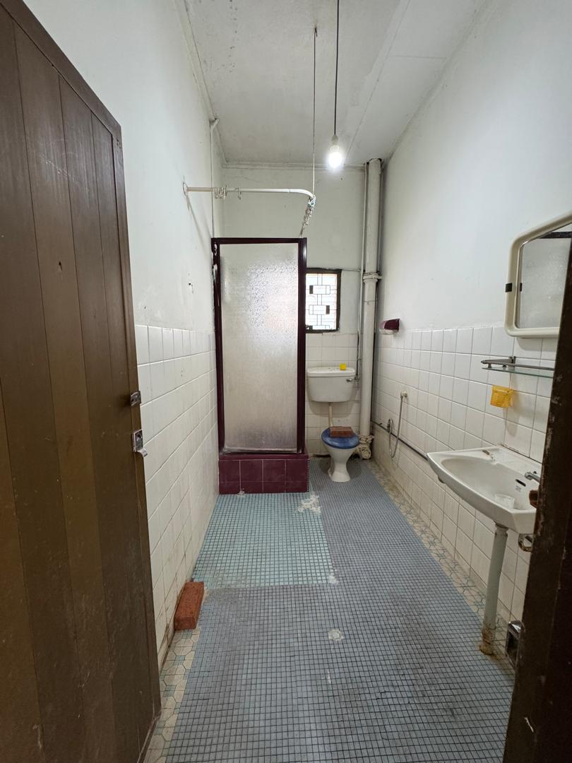 1 Sty Semi D Corner Chee Seng Garden Tanjung Bunga - photo 8