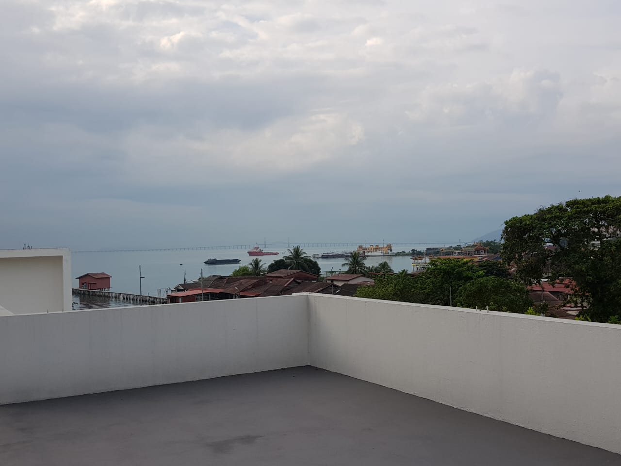 Georgetown 3sty Building with Sea view rooftop - photo 7