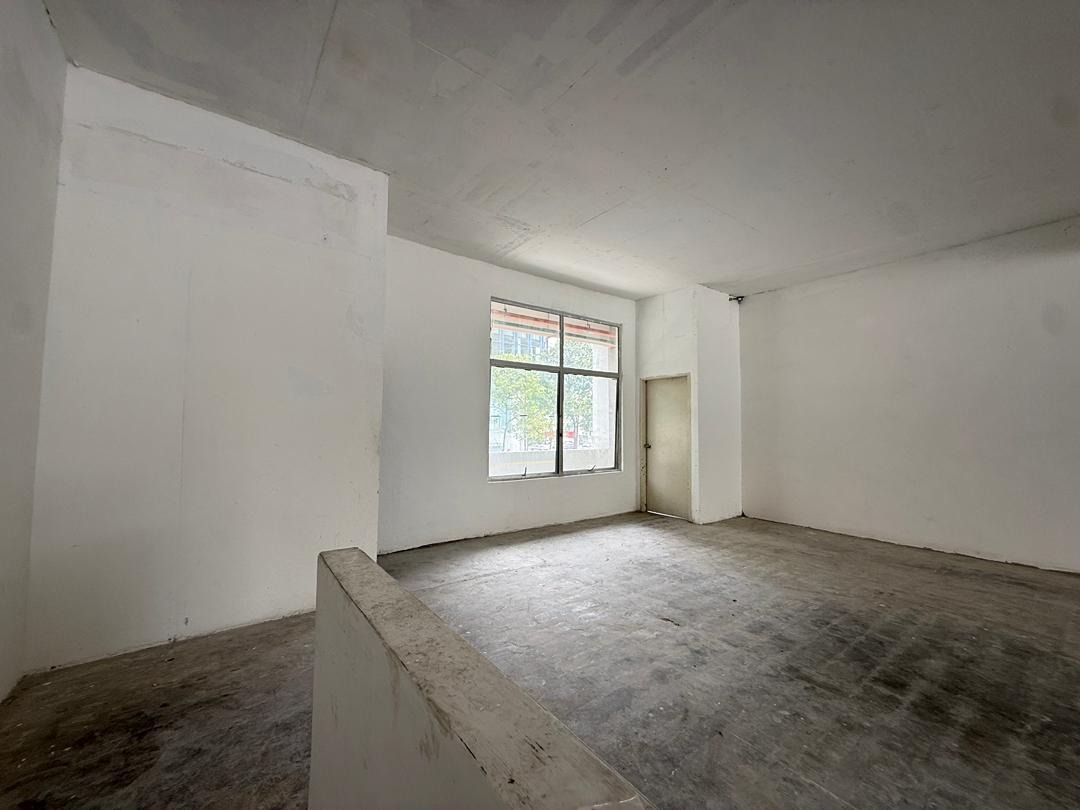 Precinct 10 Tanjung Tokong Shop 1672sf - photo 11