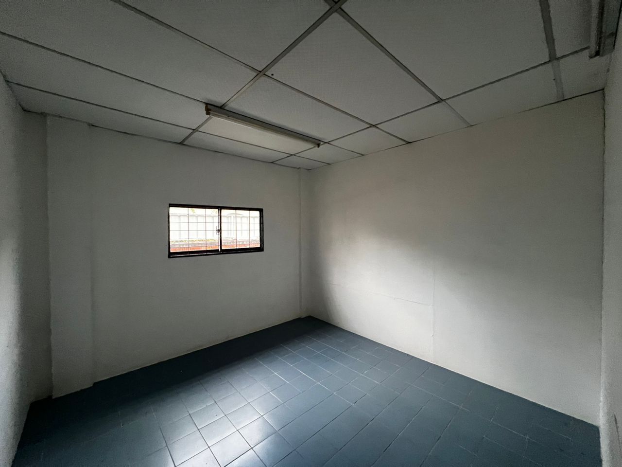 Pulau Tikus 2 Sty Bungalow 7300sf Commercial - photo 9