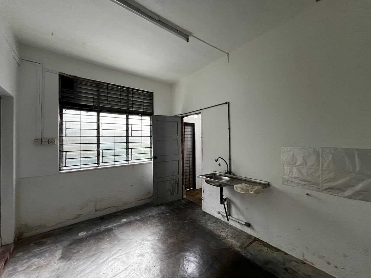 Pulau Tikus 2 Sty Bungalow 7300sf Commercial - photo 11