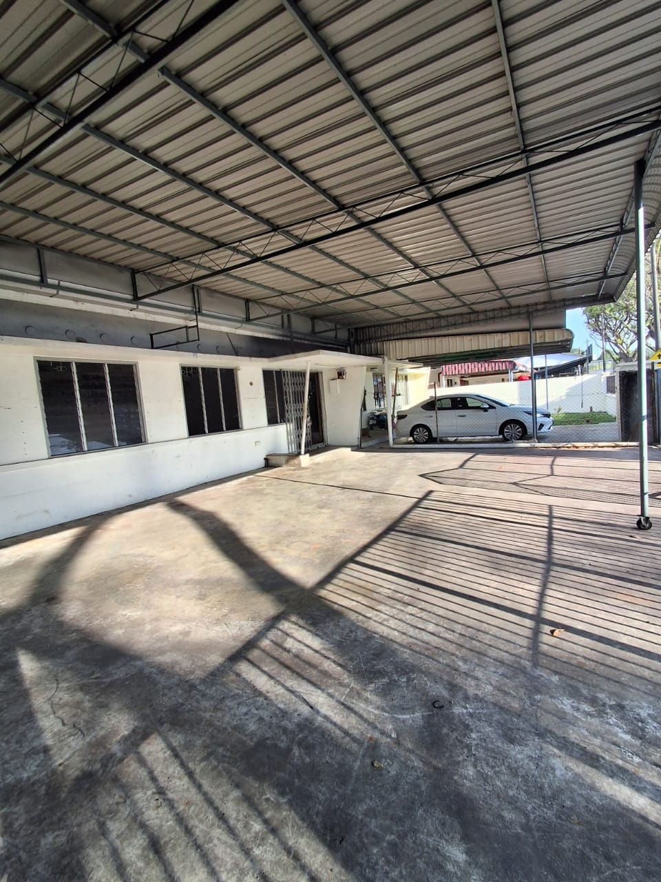 Car Dealer Showroom Greenlane Jalan Masjid Negeri - photo 5