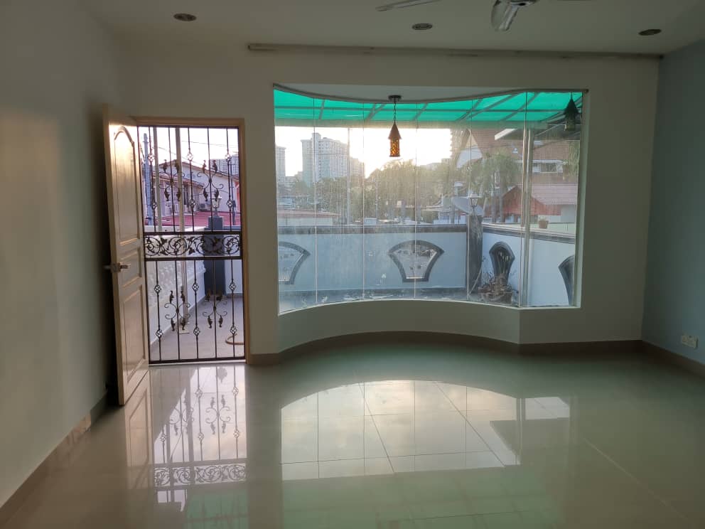 Lorong Slim 2 Sty Terrace Jelutong Renovated - photo 5