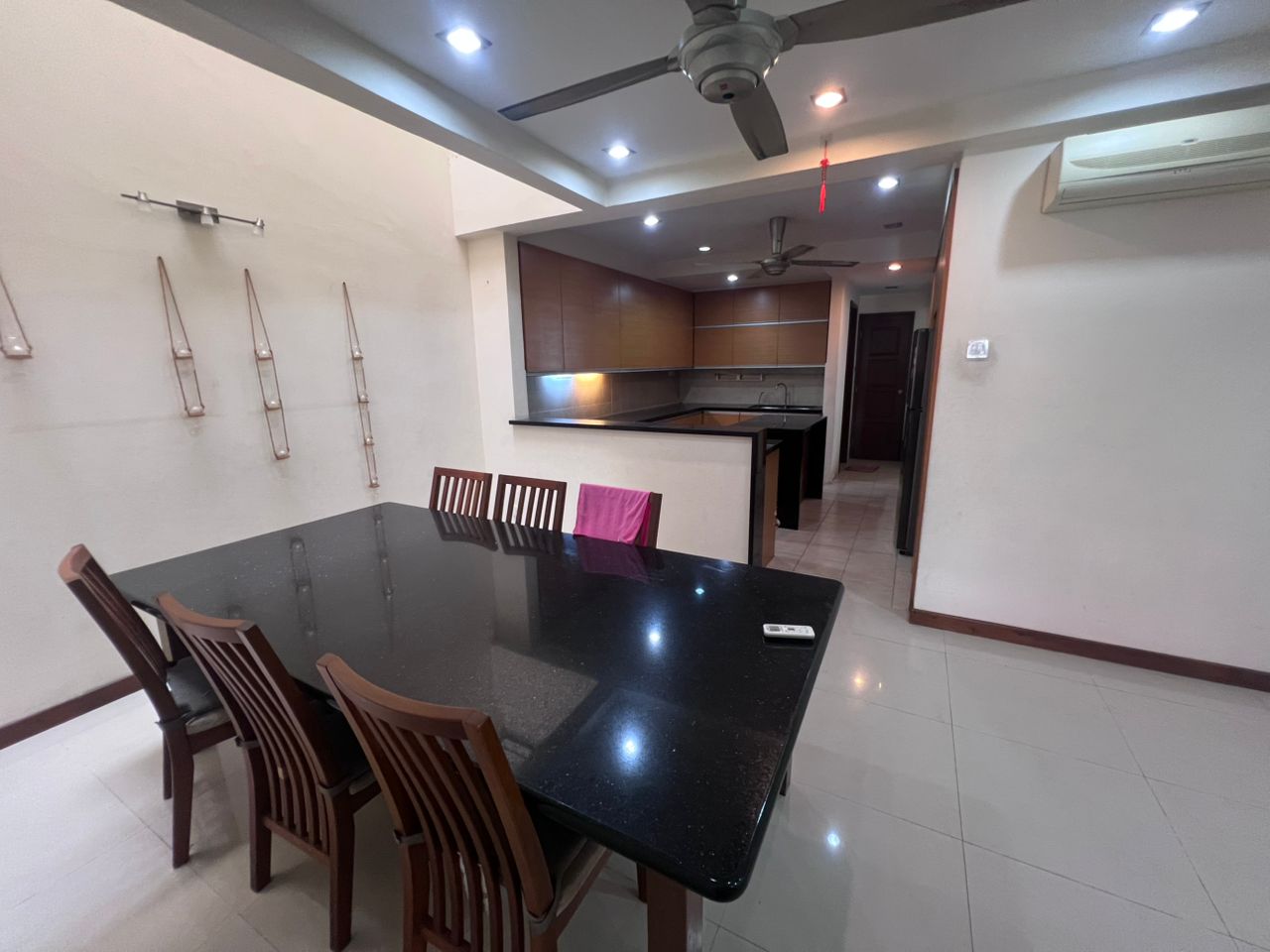 Slim Villa 3 Sty Terrace Jelutong 3123sf Renovated - photo 9