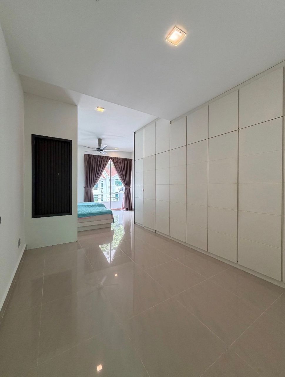 Beverly Hill 3Sty Terrace Tanjung Bunga Renovated - photo 6