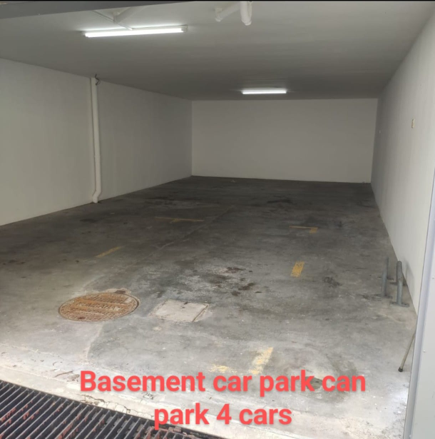 3 Sty Shop Fettes 10 3200sf Facing Main Road Tanju - photo 6