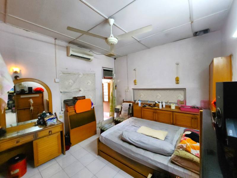 Taman Hijau 1Sty Terrace Corner 3346sf Greenlane - photo 2