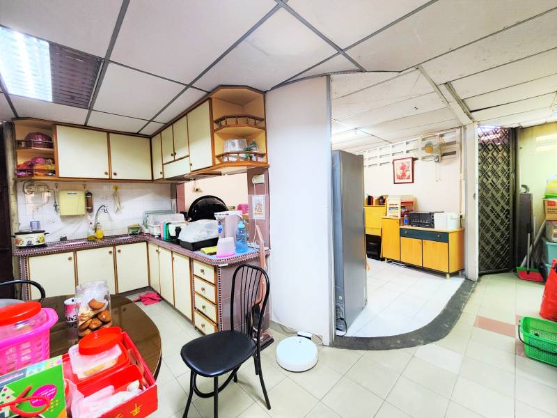 Taman Hijau 1Sty Terrace Corner 3346sf Greenlane - photo 4