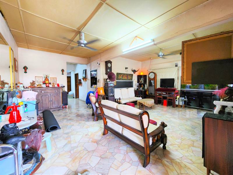 Taman Hijau 1Sty Terrace Corner 3346sf Greenlane - photo 8
