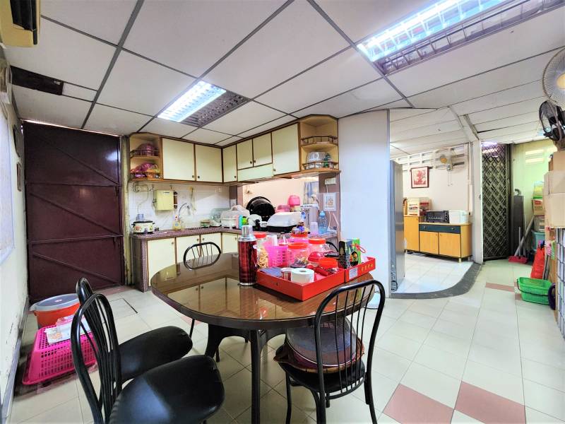 Taman Hijau 1Sty Terrace Corner 3346sf Greenlane - photo 9