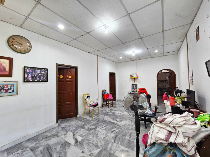 Jalan Cheeseman Taman Hijau 1Sty Semi D - photo 3