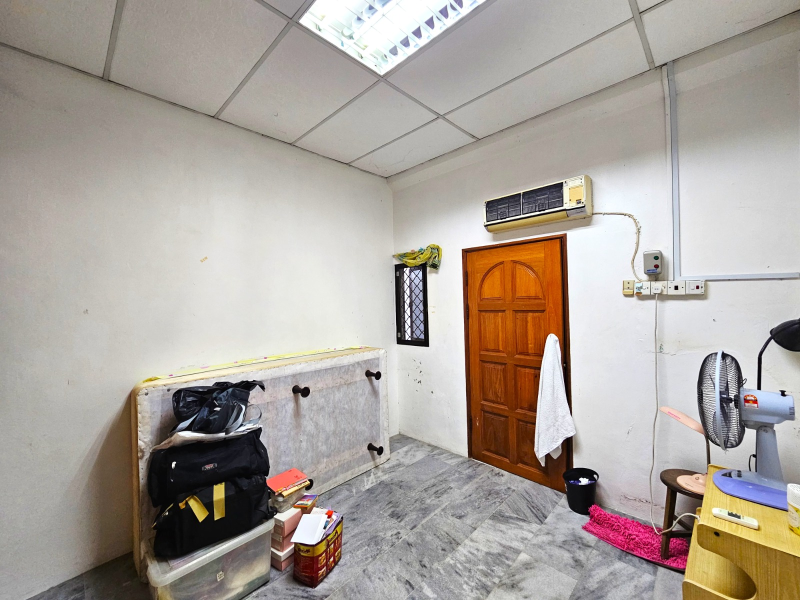 Jalan Cheeseman Taman Hijau 1Sty Semi D - photo 5