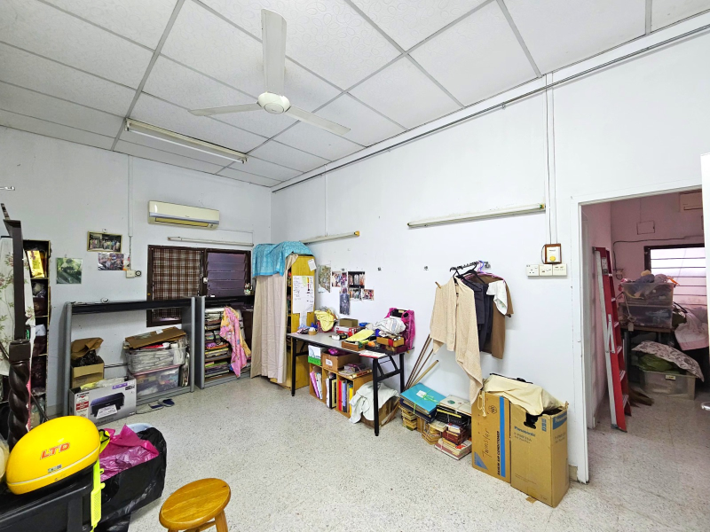Jalan Cheeseman Taman Hijau 1Sty Semi D - photo 6
