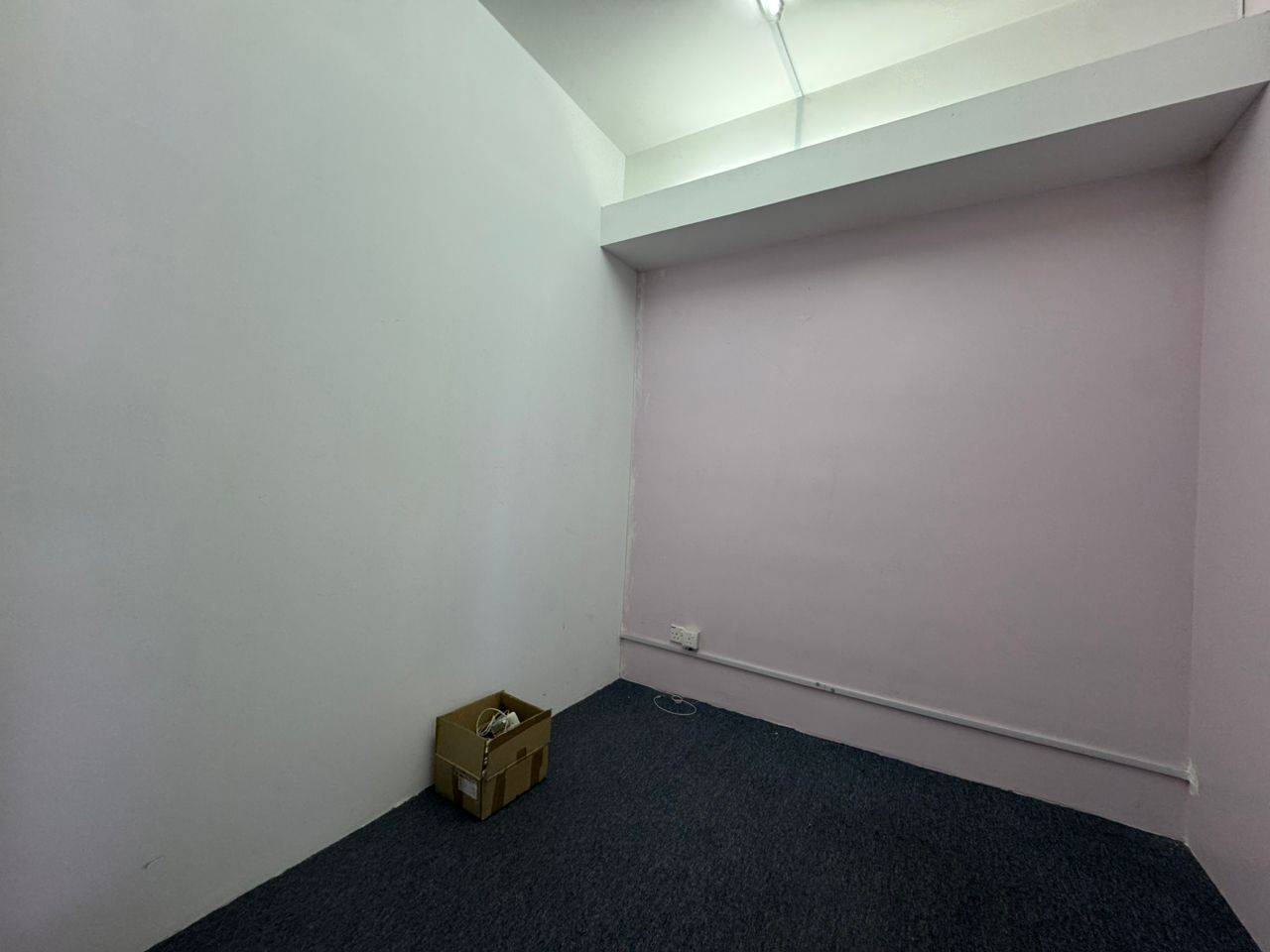 Gurney Tower High Floor Sea View Office lot - photo 5