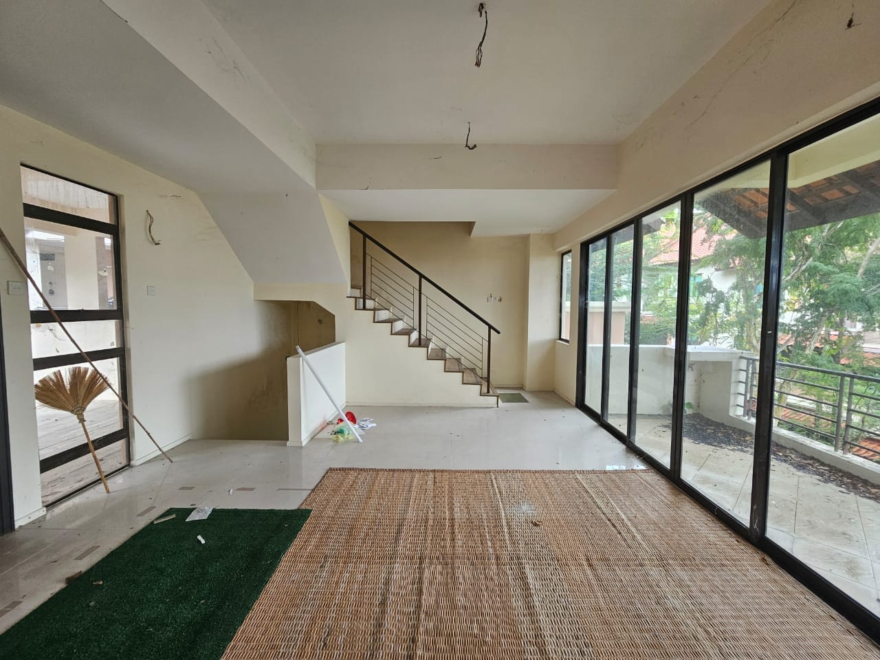 Alila Home 3 Storey Terrace Guarded Gated - photo 2