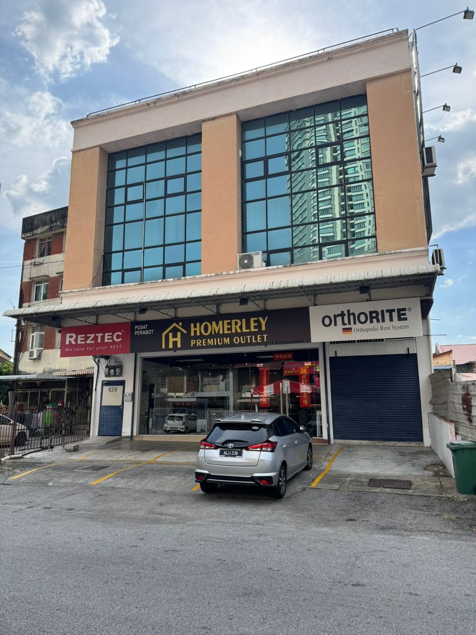 Jalan Kuantan 3 Story Shop with Lift 12000sf - photo 10