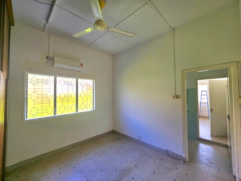 1 Sty Bungalow Tanjung Bunga 5966sf - photo 9