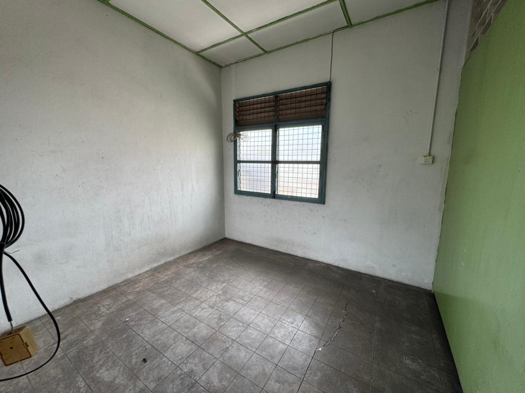 Jalan Air Itam 2 Sty Shop Commercial Title 2200sf - photo 8