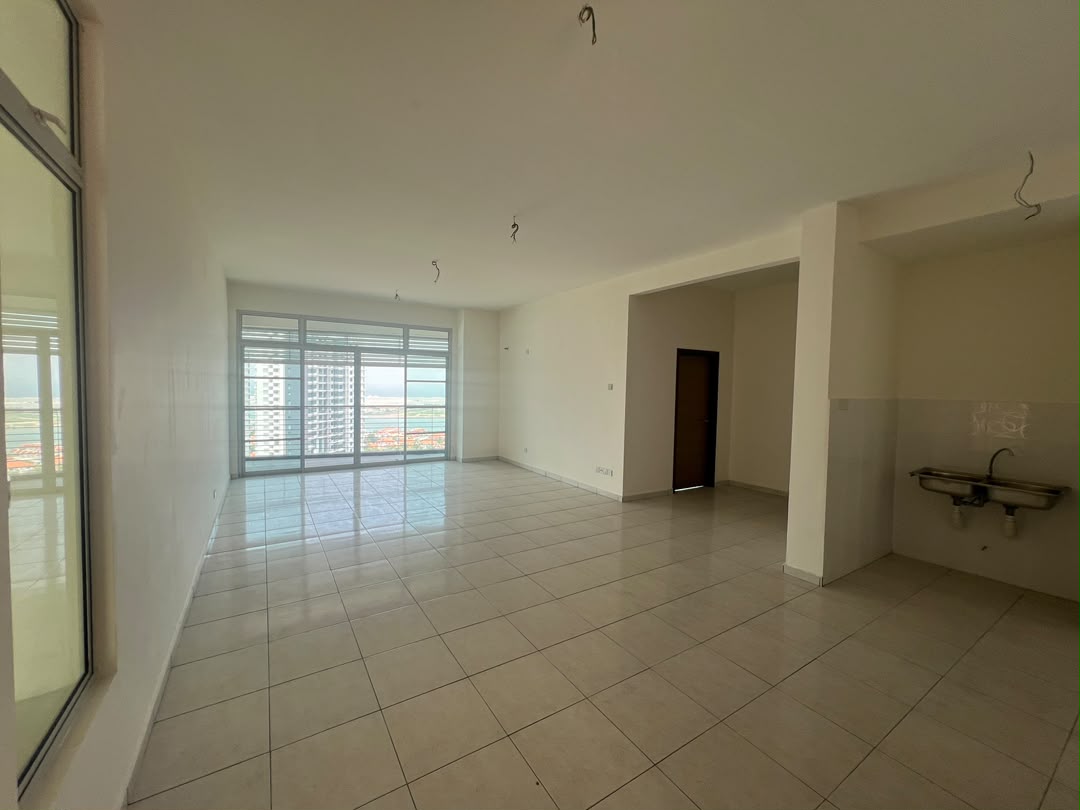 The Brezza 1350sf High Floor Sea View 2 Car Park - photo 3