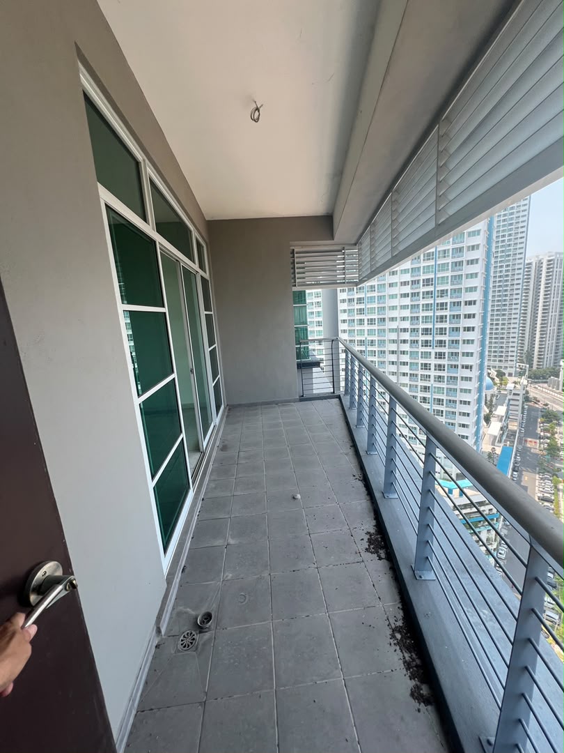 The Brezza 1350sf High Floor Sea View 2 Car Park - photo 4