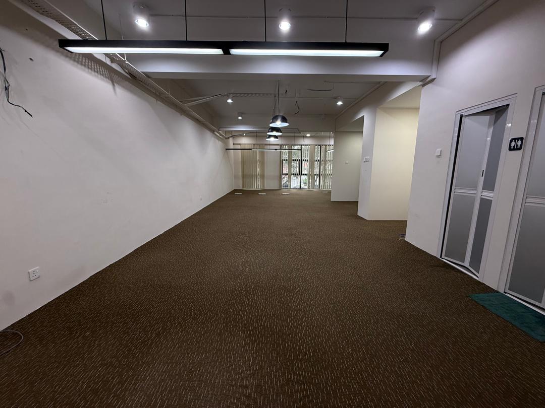 The Promenade Shop Office Retail Shoowroom
