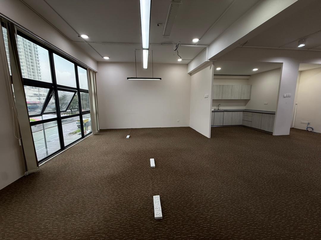 The Promenade Shop Office Retail Shoowroom - photo 3