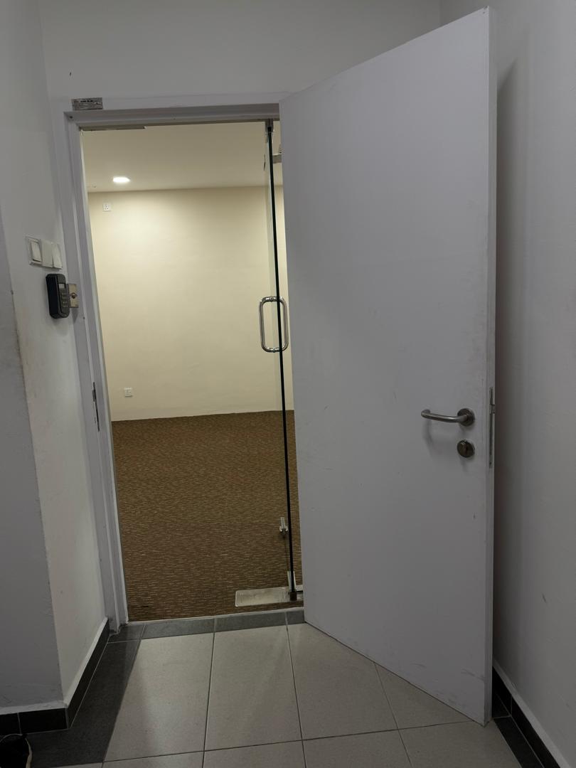 The Promenade Shop Office Retail Shoowroom - photo 6
