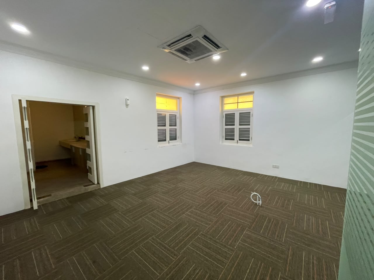 Georgetown 2 Storey Shop Cafe Retail Office 8533sf - photo 3