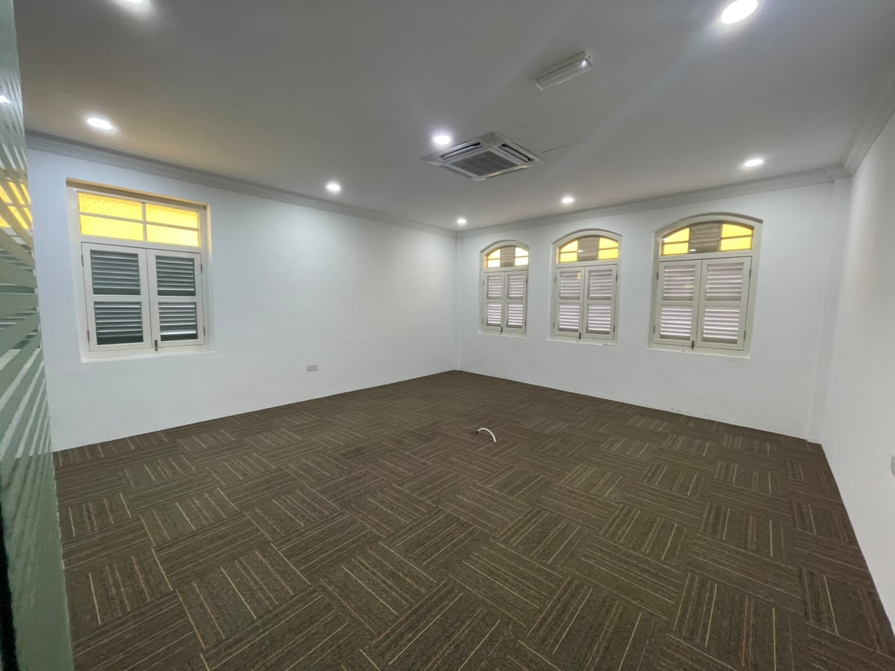 Georgetown 2 Storey Shop Cafe Retail Office 8533sf - photo 9