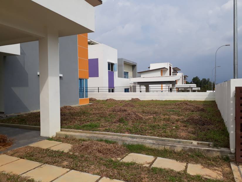 TAMAN KAYANGAN PELANGI HEIGHTS MANTIN - photo 3