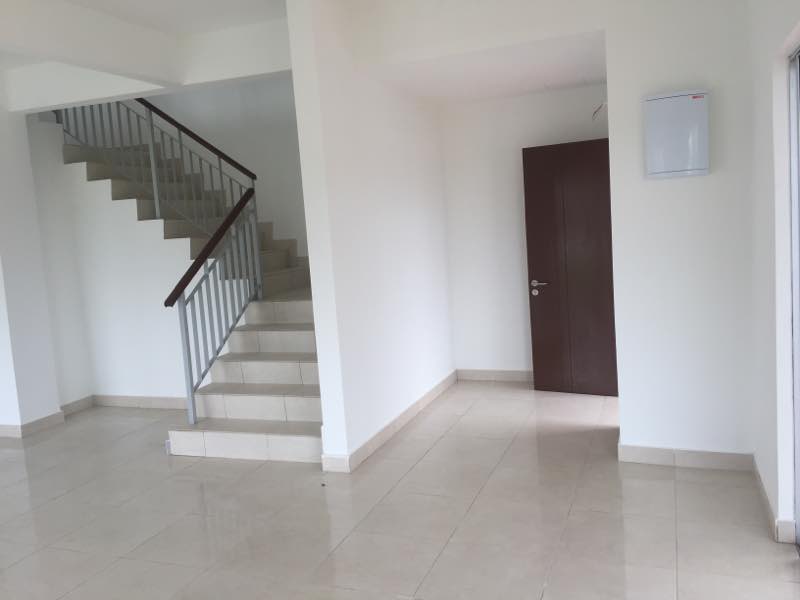 2 STY HOUSE TAMAN KAYANGAN PELANGI HEIGHTS MANTIN - photo 3