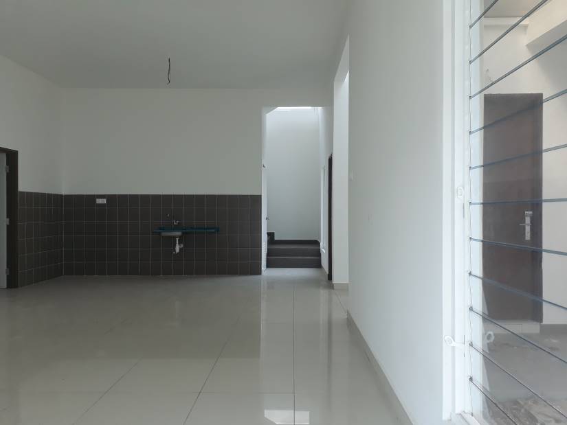 2 STY BUNGALOW  TMN KAYANGAN PELANGI HEIGHT MANTIN - photo 4