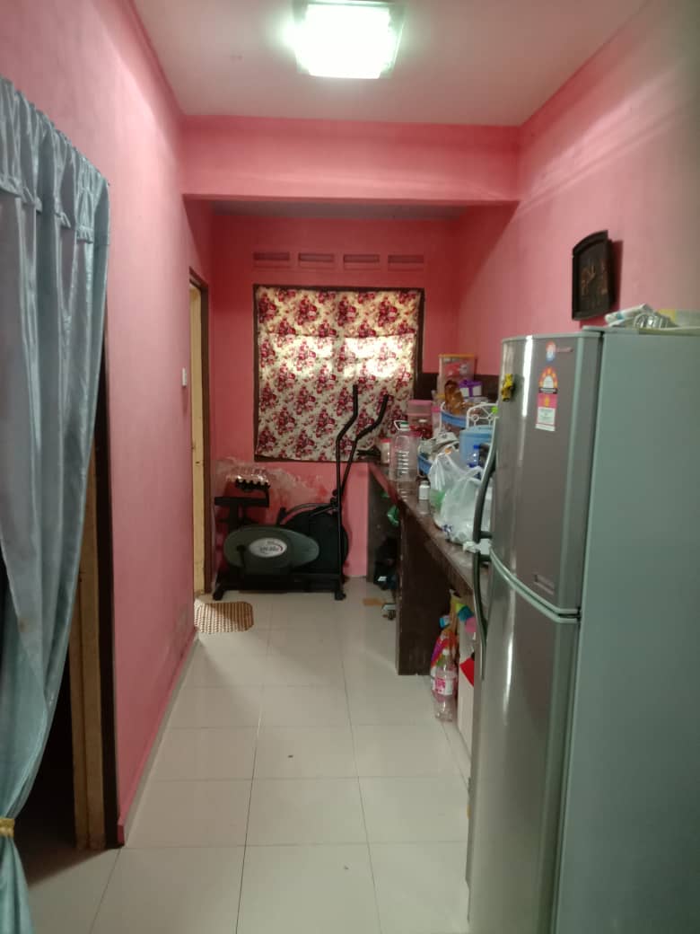 Jalan Berlian Taman Cahaya Masai - photo 4