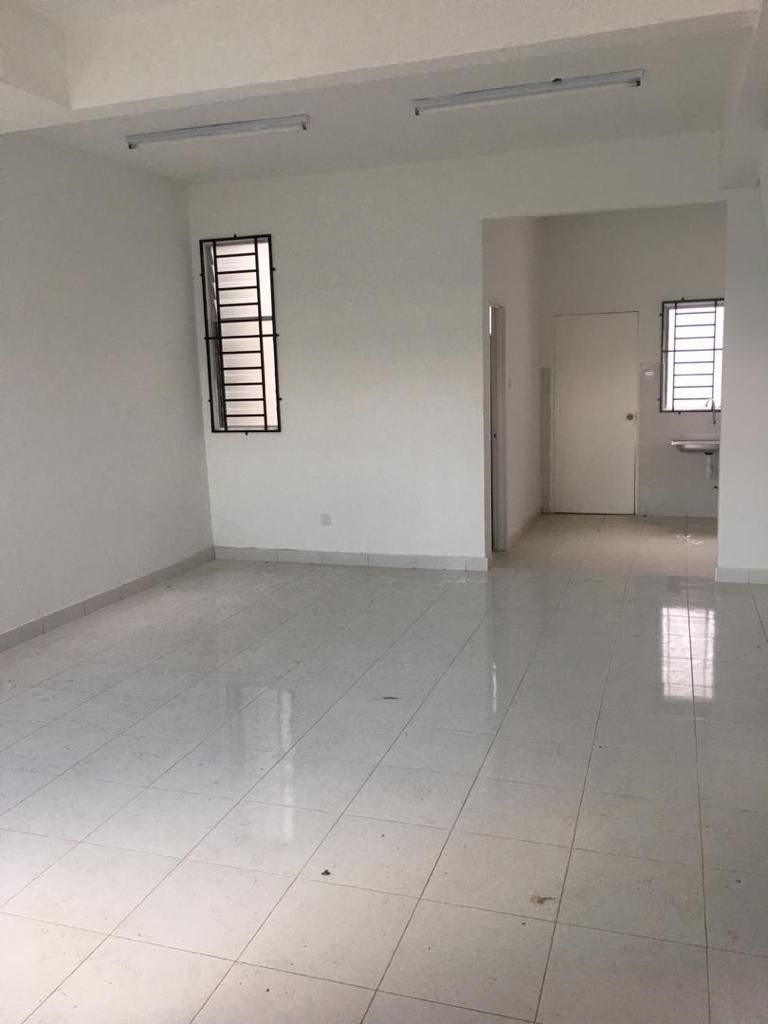 Taman Laman Indah Gelang Patah 2 Storey Terrace - photo 2