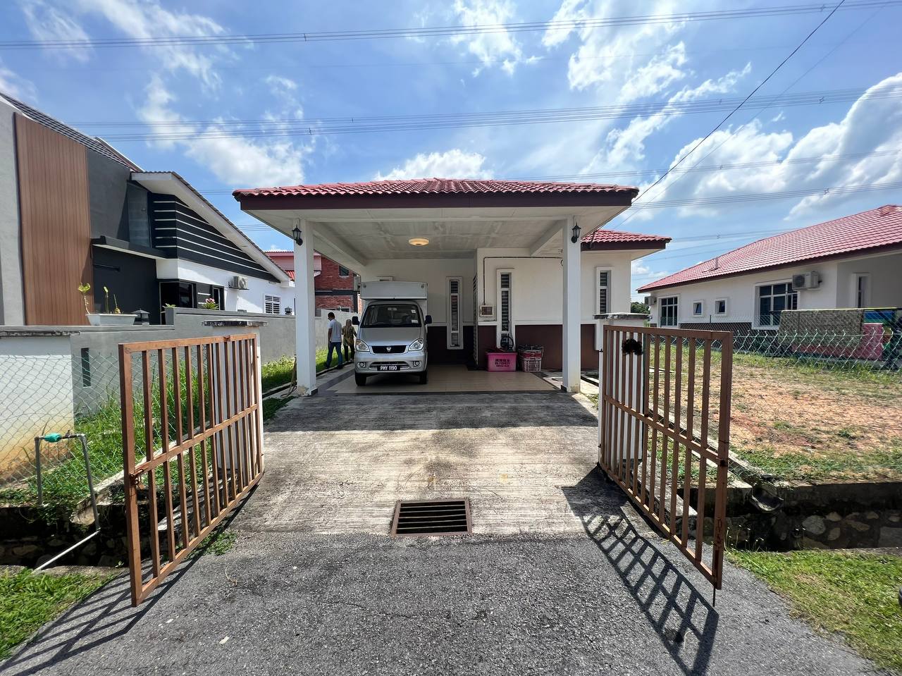 Single Storey Bungal ...