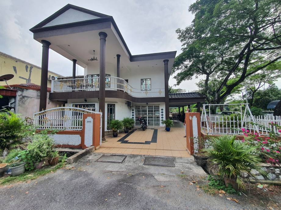 CORNER LOT 2 Storey  ...