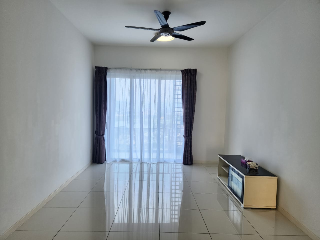 Eco Sky Partly Furnished for Rent - photo 2