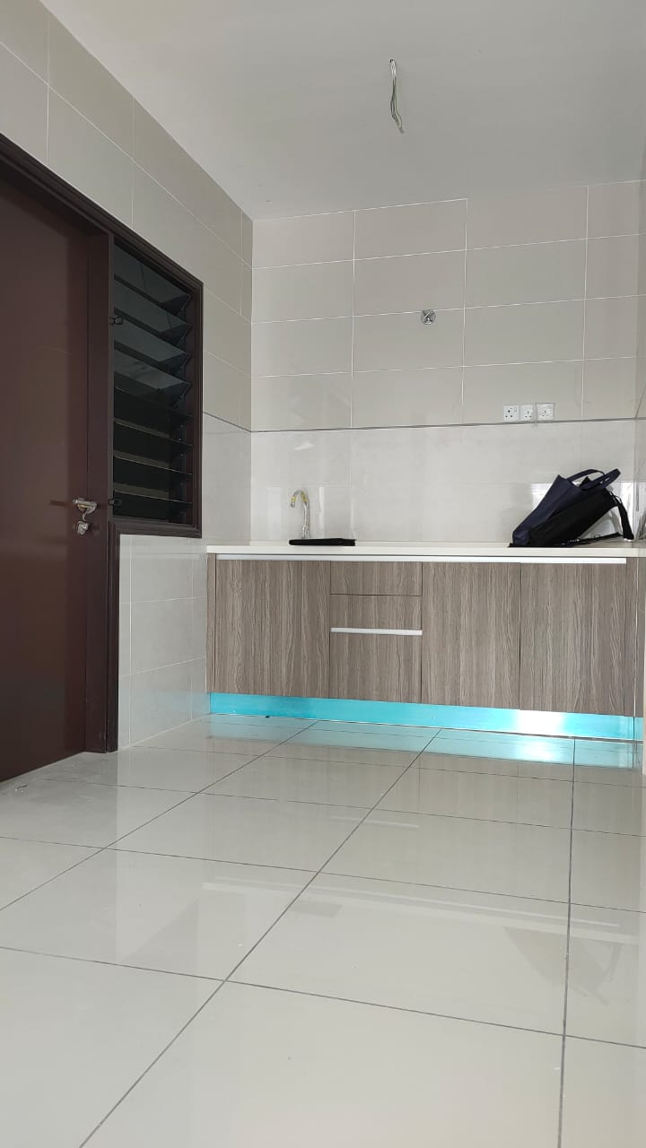 Paraiso Residence Partly Furnished for Rent - photo 2