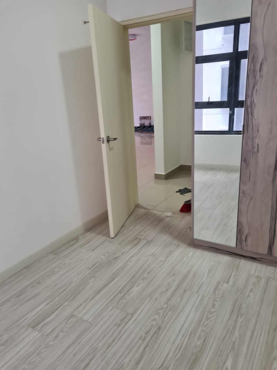 Lakeville Residence Partly Furnished for Rent - photo 5
