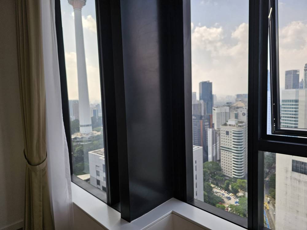 Pavilion Ceylon Fully Furnished for Rent - photo 5