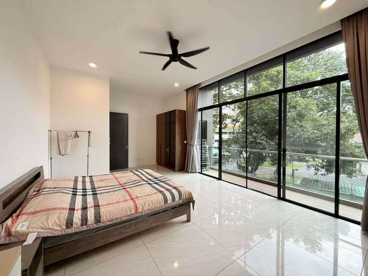 18 Madge Fully Furnished for Rent - photo 5