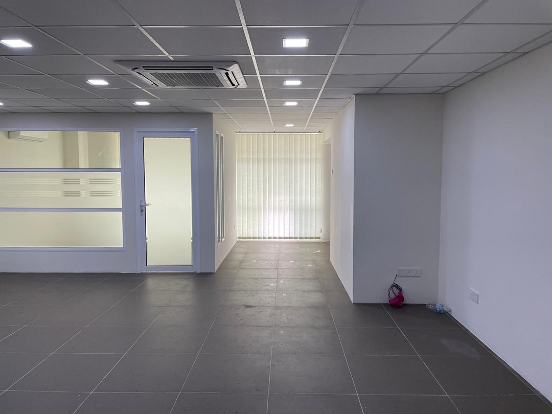 Puteri 2 renovated offices for rent - photo 4