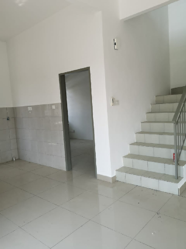 Taman Warisan Hijau 2storey corner house for rent - photo 4