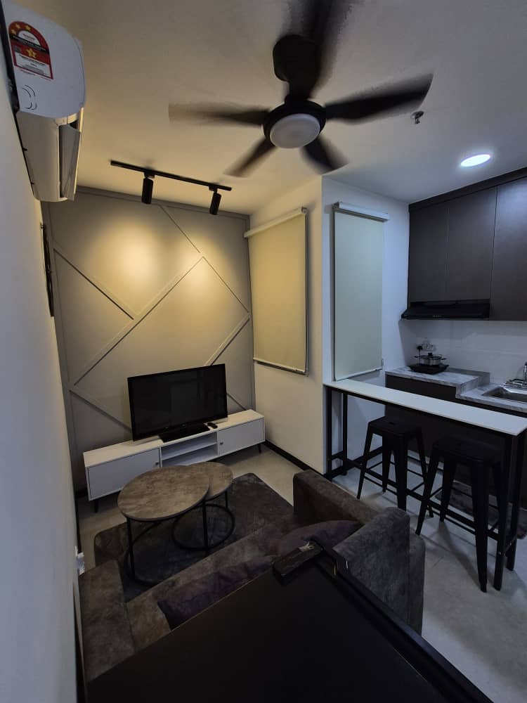 Neu Suites Fully Furnished for rent - photo 9