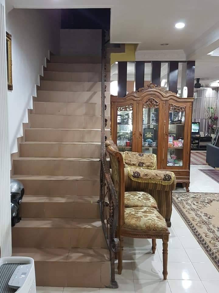 TERES 2 TINGKAT LORONG AZ ZAHARAH PUNCAK ALAM - photo 12