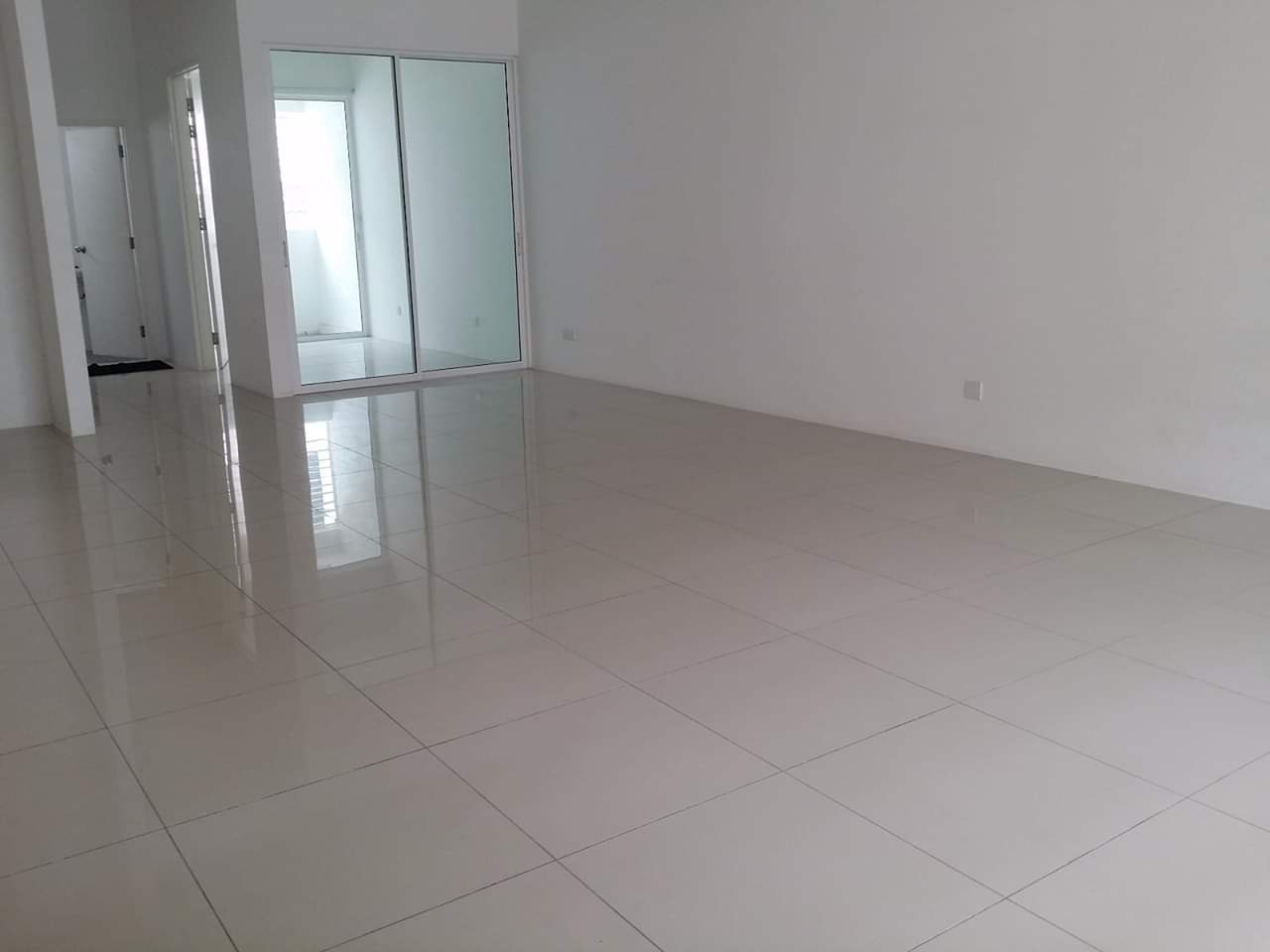 Affordable 2 Storey Terrace TAMAN NADAYU 92 Kajang - photo 3