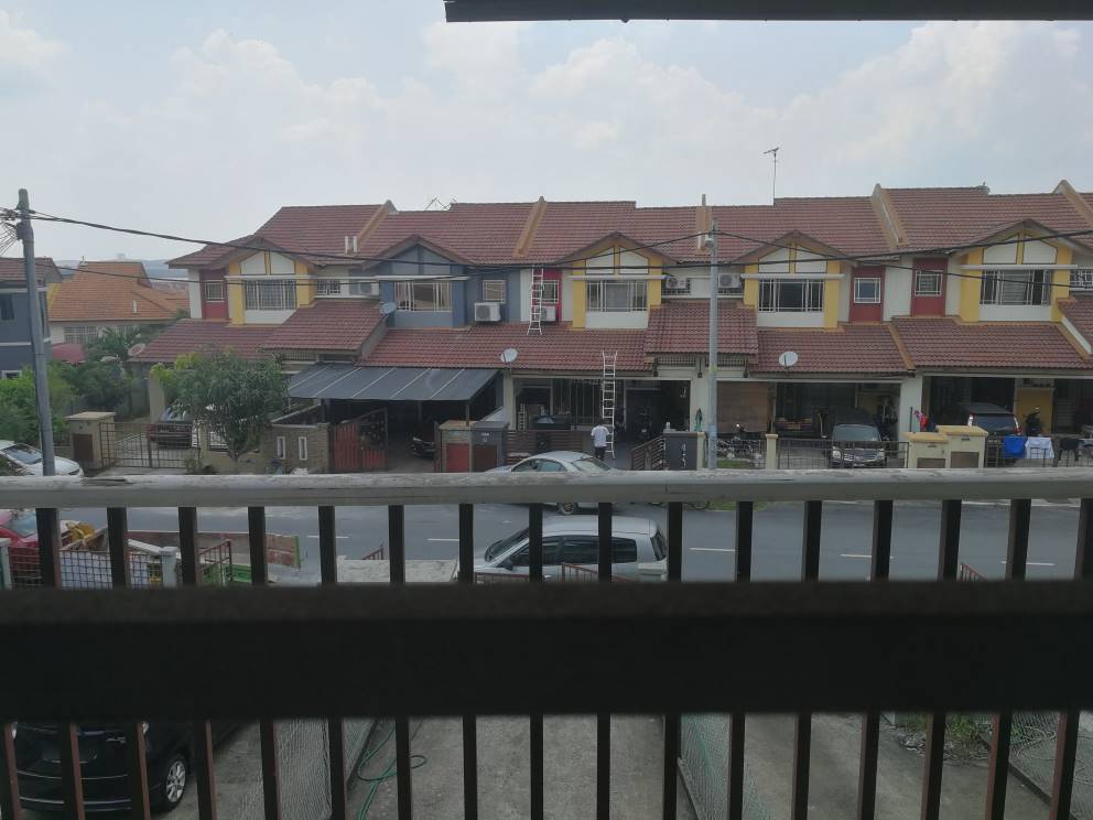 SEMI D TOWNHOUSE Seri Pristana Saujana Utama - photo 4